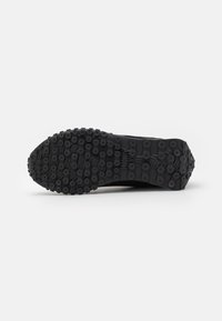 Puma BLKTOP RIDER - Sneakers basse - black/flat dark gray
