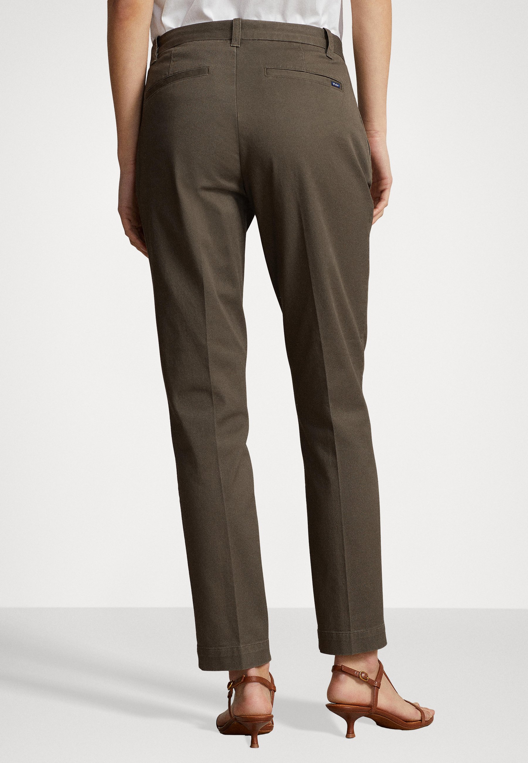 パンツ polo chino trousers / olive Polo Ralph Lauren CROPPED SLIM FIT TWILL CHINO PANT - Chinos