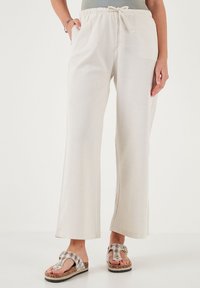 LELA REGULAR FIT - Broek - beige