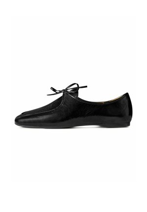 KIDA - Veterschoenen - black