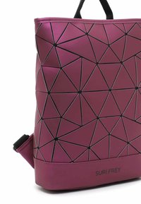 SURI FREY JESSY - Mochila - berry metallic