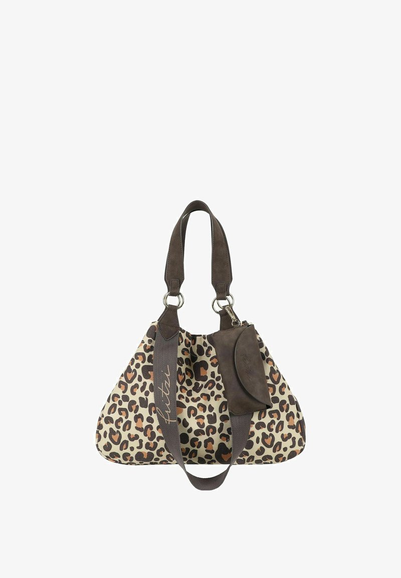 Handtas van stof met luipaardprint, voorzien van een donkerbruine schouderriem, een bijpassende, afneembare tas, en zilveren hardware accenten. Driehoekige vorm, zachte textuur.