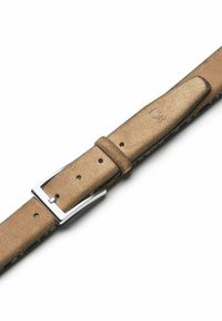 Brown suede belt with a silver metal buckle, featuring multiple adjustment holes and a smooth texture, highlighted by a natural finish.