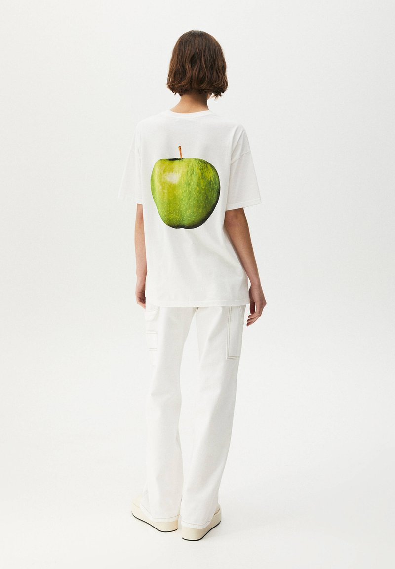 Damen T-Shirts | PULL&BEAR THE BEATLES APPLE T-Shirt print white/weiß - BY60526 Damen T-Shirts | PULL&BEAR THE BEATLES APPLE T-Shirt print white/weiß - BY60526