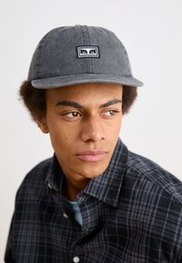 ICON EYES PIGMENT UNISEX - Nokkmüts - pigment black