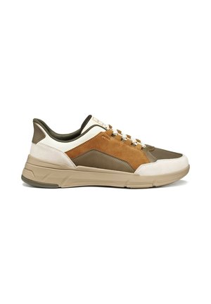Sneaker basse avec panneaux beige, marron et blanc, fermeture à lacets, semelle rembourrée et bout arrondi.