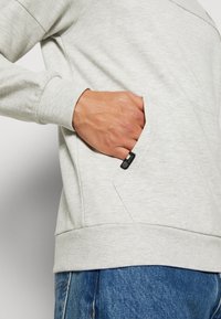 INDICODE JEANS Luvtröja - light grey