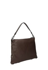 Borsa a tracolla in pelle marrone con texture a ciottoli, forma rettangolare, tracolla regolabile e un'etichetta distintiva con accenti metallici.