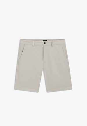 Shorts beige pour homme longueur genou avec bouton à l'avant, fermeture éclair, passants de ceinture et poches latérales sur fond blanc.