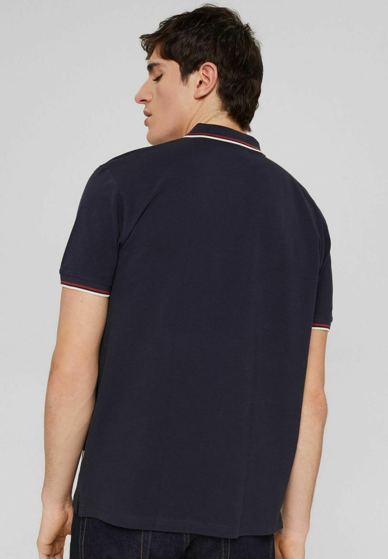 Herren T-Shirts basic | edc by Esprit Poloshirt navy/dunkelblau - OM32309 Herren T-Shirts basic | edc by Esprit Poloshirt navy/dunkelblau - OM32309