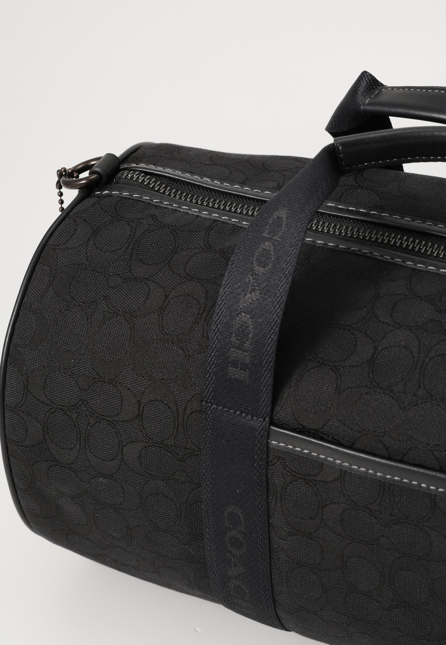 COACH THEO DUFFLE IN SIGNATURE JACQUARD - Weekend bag - black