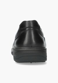 Scarpa in pelle nera con una parte posteriore arrotondata, dettagli cuciti e una suola in gomma testurizzata. Superficie liscia con una leggera lucentezza.