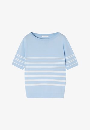 Pulover scurt cu mânecă scurtă de culoare bleu deschis, realizat dintr-un material moale, cu dungi orizontale albe. Dispune de un decolteu rotund și o croială lejeră.