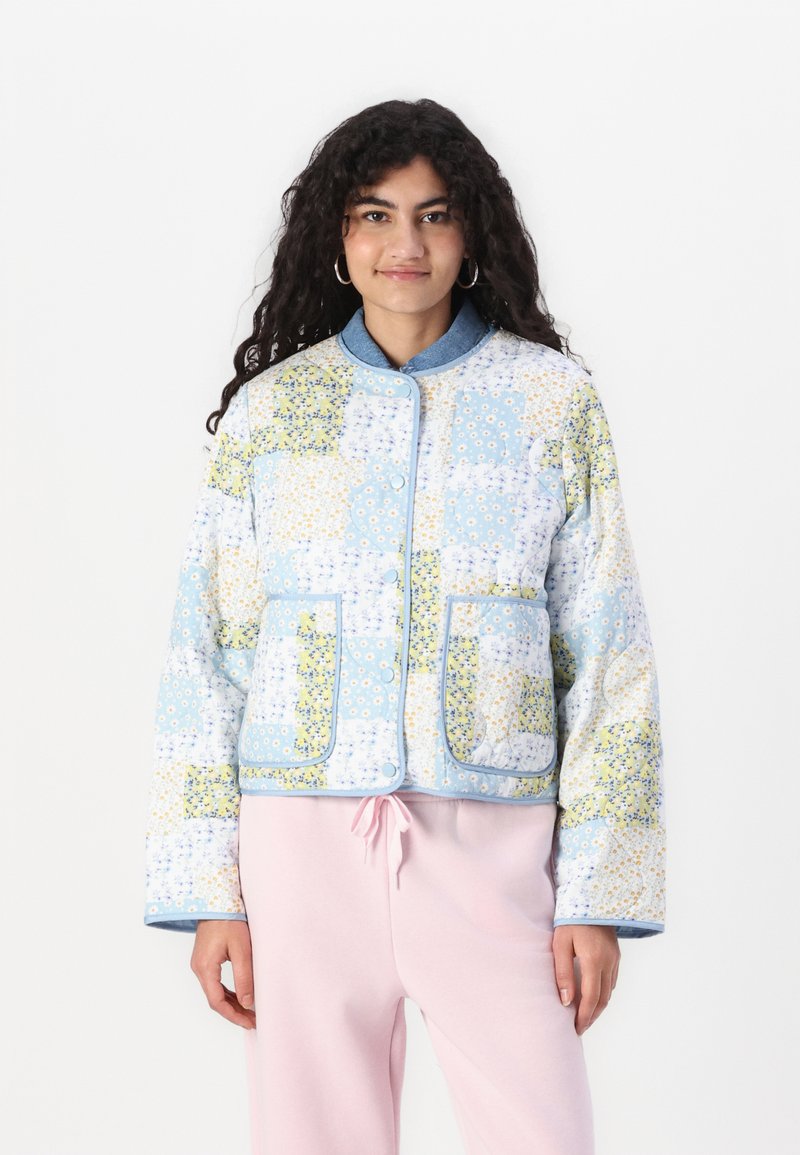 ONLY ONLELVIRA JACKET - Lengva striukė - cool blue