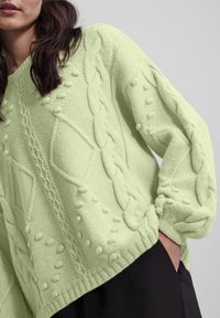 Pieces Stickad tröja - light green