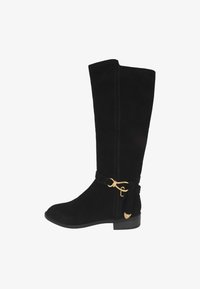 Geselecteerd, black suede