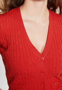 Guess Kofta - red