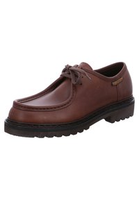 Chaussure en cuir marron avec une couture décorative, bout arrondi et fermeture à lacets. Semelle en caoutchouc épaisse et texturée pour une meilleure adhérence. Étiquette de marque sur le côté.