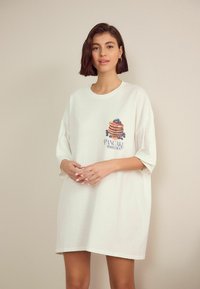 Next OVERSIZED  - Maglia del pigiama - white pancakes