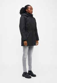 ONLY Petite ONLIRIS - Zimski kaput - black