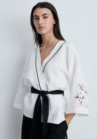 Mango NIEVE-A - Bluza - white