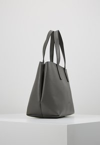 TOM TAILOR TTMARLA - Mala de mão - grey