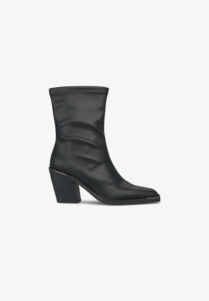 Alma en Pena, Bottines - black