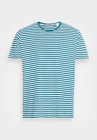 Camiseta de manga corta con franjas horizontales alternas en verde azulado oscuro y blanco, escote redondo y suave tejido de algodón.