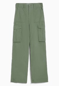 Zielone bawełniane spodnie typu cargo o luźnym kroju, z wieloma bocznymi kieszeniami i zapięciem na guziki. Gładka faktura, proste nogawki.