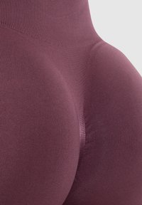 Smilodox SCRUNCH EFFECT SOLID LEGGINGS SPORT FITNESS - Leggings - dunkel lila