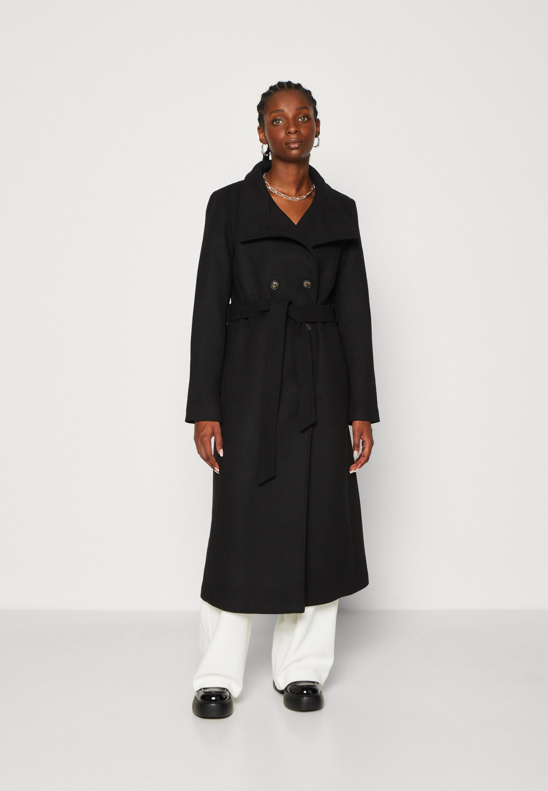 ONLY ONLMEDINA LONG BELTED COAT Klassinen Takki Black musta ONLY ONLMEDINA LONG BELTED COAT Klassinen Takki Black musta