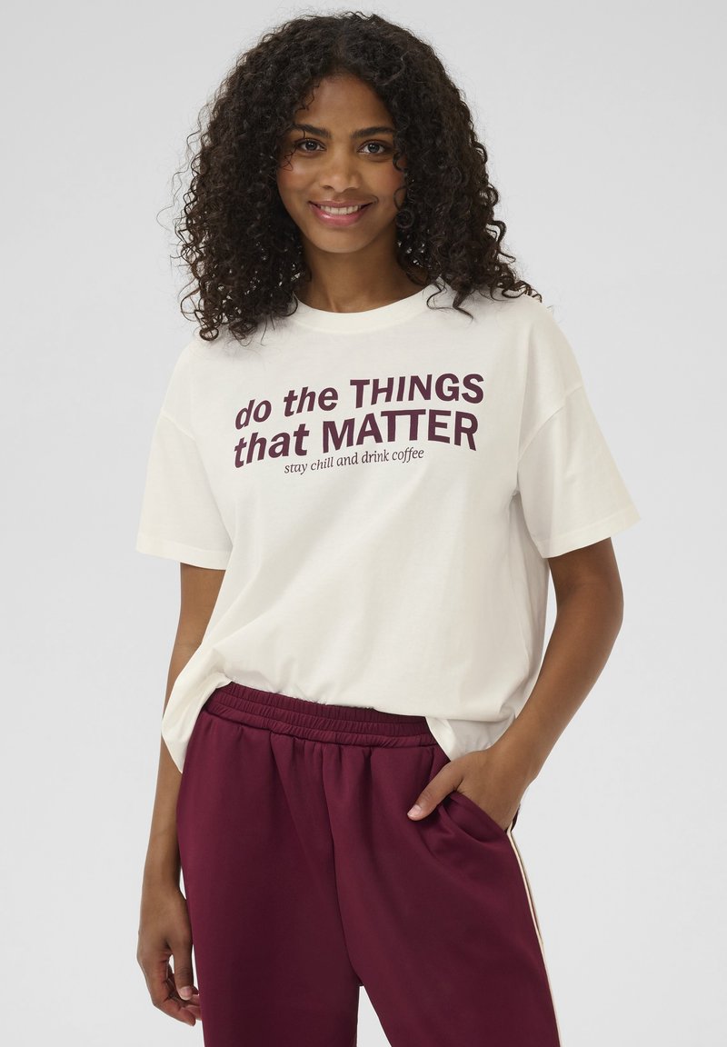 Kaffe ELLY - T-shirt imprimé - chalk