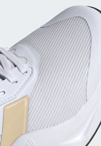 adidas Performance RAPIDMOVE ADV 2 - Chaussures fitness - ftwr whitesand stratahires blue