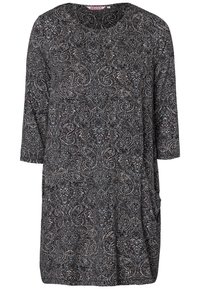 Vestido negro con estampado de paisley, mangas de tres cuartos, escote redondo, textura suave y detalle de bolsillo lateral.