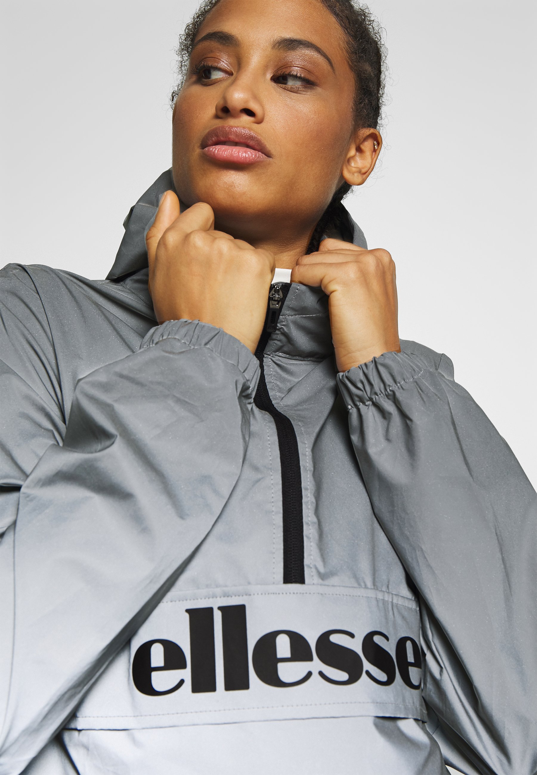 ellesse windbreaker schwarz