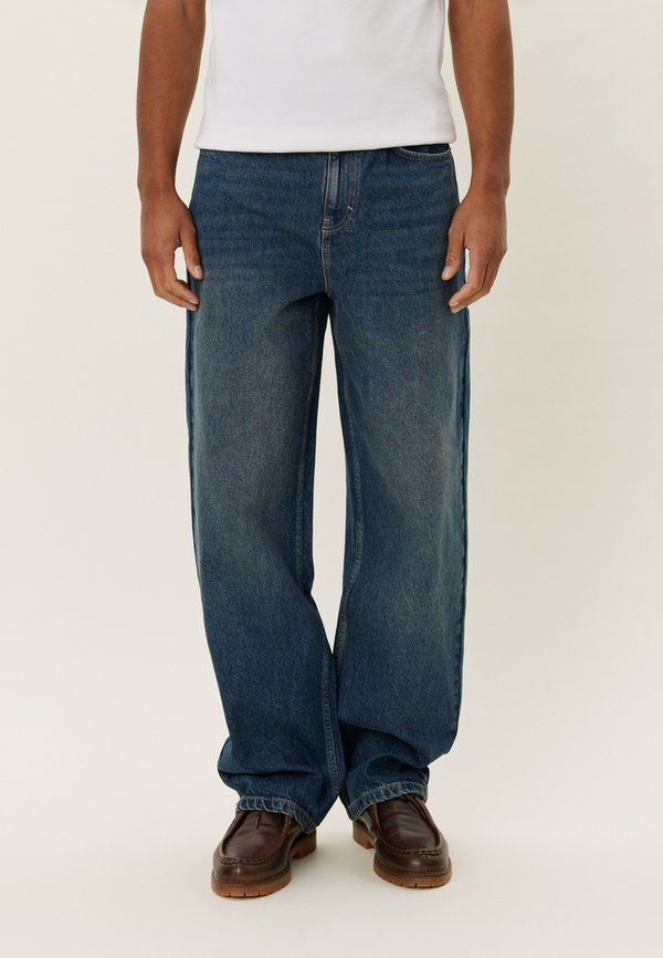 ROI - Straight leg jeans