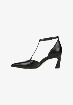Schwarzer Leder-Pumps mit spitzer Zehenpartie, T-Riemen-Design und mittelhohem Blockabsatz. Glatte Textur mit minimalen Akzenten.