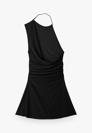 Zwarte mouwloze jurk met halternek, geplooide taille en uitlopende A-lijn rok.