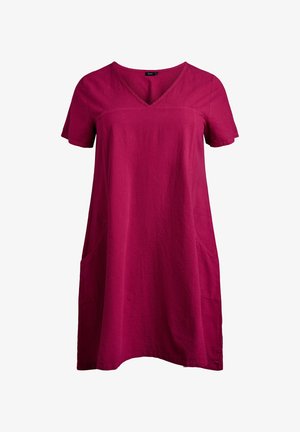 Kleid mit kurzen Ärmeln in kräftigem Pink, mit V-Ausschnitt, zwei seitlichen Taschen und lockerer Passform aus leicht strukturierter Stoffqualität.