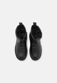 Tamaris Zimní obuv - black