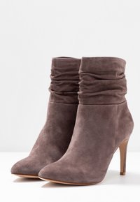 Anna Field Botines - brown