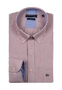Chemise rayée en bordeaux et blanc, dotée d'une doublure de col bleue. Col boutonné avec des coutures contrastantes. Coupe régulière et manches longues.