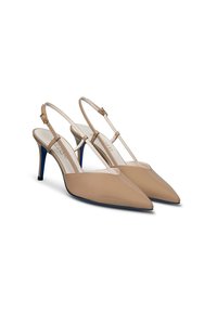 Décolleté beige con punta a stiletto e finitura lucida, cinturino sottile alla caviglia e tacco a stiletto blu a contrasto. Texture liscia.
