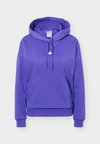ESSENTIALS SMALL LOGO FEEL COZY HOODIE - Φούτερ με κουκούλα - pure purple/white