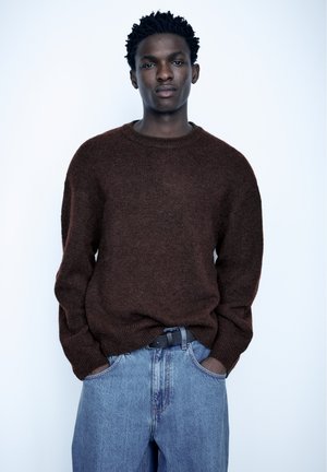 PULL&BEAR, BASIC ROUND NECK - JUMPER - Pullover - brown