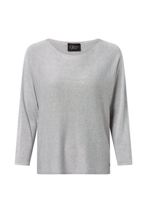 Pull léger gris clair avec des manches trois-quarts, une coupe ample et une texture subtile. Il présente un col rond et une petite étiquette de logo.