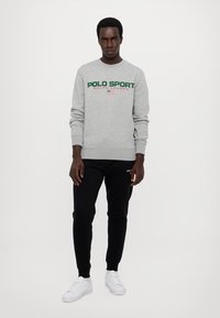 Polo Ralph Lauren POLO SPORT SWEATSHIRT UNISEX - Mikina - andover heather/forest green