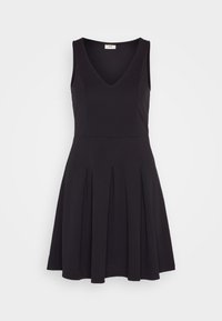 Neselectat, sky captain