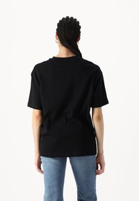 Gina Tricot BASIC OVERSIZED TEE - Základné tričko - black