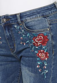Koroshi Short en jean - azul osc   dark blue